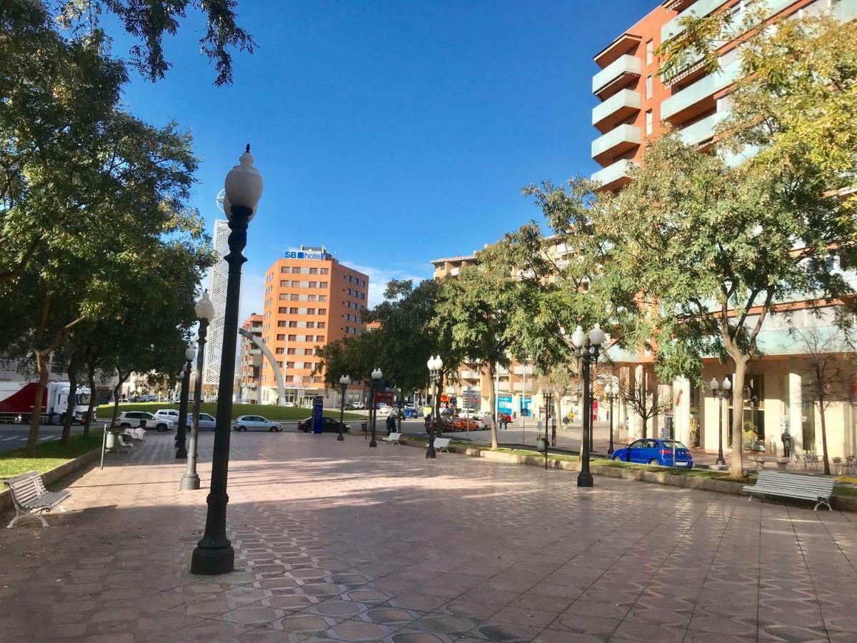 Apartment Rambla Tarragona Free Parking Dış mekan fotoğraf